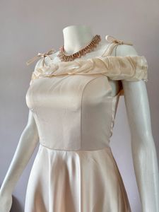 Elegant Off-Shoulder Midi Dress