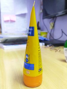 VLCC Matte Look Depigmentation SUNSCREEN Gel Creme