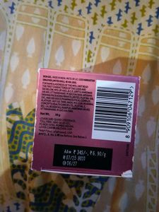 Pond&#39;s Bright Beauty Creme