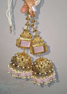 Shanti Priya Jhumka