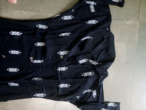 Black Kurti