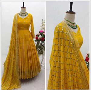 New Standard Beautiful Pakistani Gown Dress import