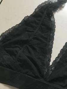L Black Lace Bralette(zenana)
