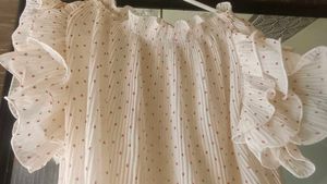 Chic Heart Print Ruffle Top