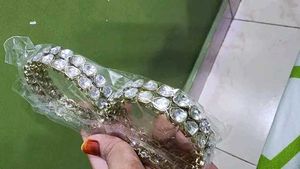 Sparkling Kundan Bangles