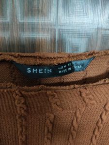 SALE 🛍️ Shein Brown Crop Top