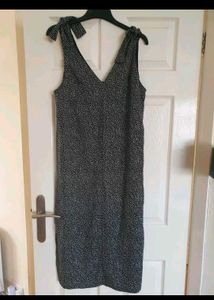 H&M Women & Midi/Maxi Black &White Dr