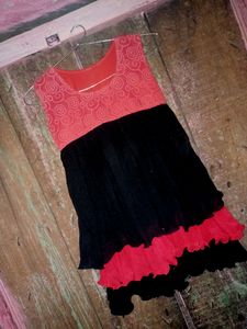 Black - Red Combo Three Layer Pattern Sleeve Less Top