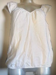 🎁Buy 1, Get 1 Free🎁White Sleeveless Top S/ M