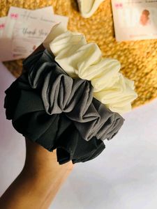 3 Pcs Fluffie Scrunchies