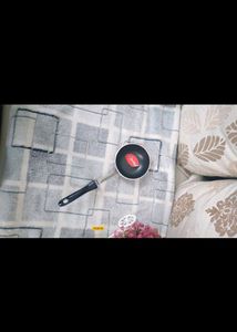 Brand New 7 Pieces Non Stick Cookware Set