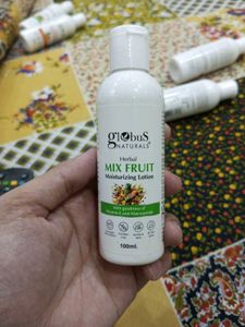 (Pack Of 3)Globus Naturals Moisturizing Lotion