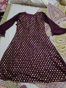 Wine Colour Sharara