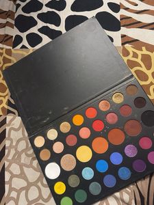 Morphe x James Charles Palette