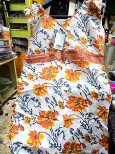 Stylish trendy Chic Floral Top