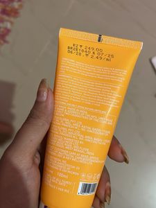 Dot &amp; Key Face Wash