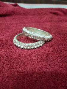 Silver Stone Kundan Bangles