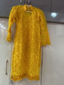 Yellow Suit Set With Pant. No Used For  Lucki Buyr