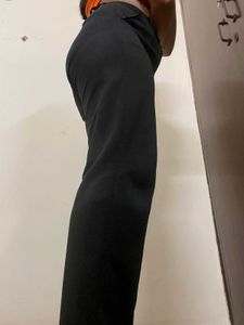 Classic Black Trousers – Versatile &amp; Comfortable
