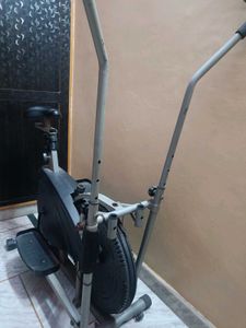 Cross Trainer