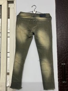 skinny fit jeans