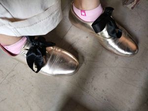 ❤️used sneakers for women ❤️