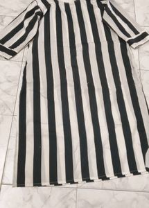 Kashvi Drishya Multi-Print Rayon Kurti