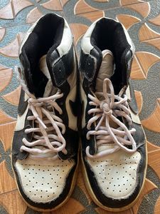 Jordan 1 Low Black/White