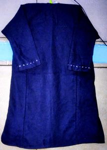 Elegant Embroidered Kashmiri Kurti