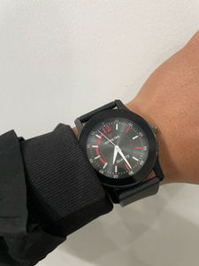 Black Fashion Wrist Watch