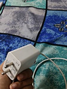 realme 18w adapter with cable
