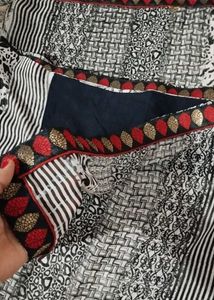 Black And White Printed Beautiful Saree 👌👌