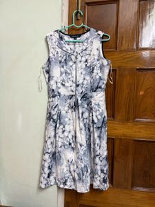 Black and white short dress