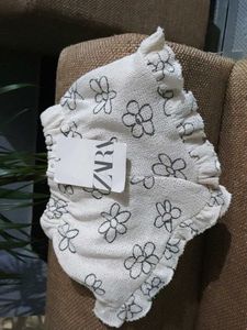 Combo Zara Girls&#39; Ruffle Shorts