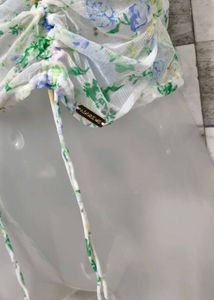 DAMN CUTE RUCHED TOP