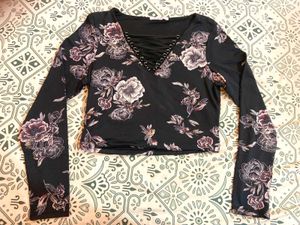 Perfect Floral Lace-Up Top