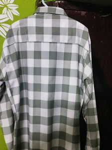 a beautiful white and Black cheex shirt