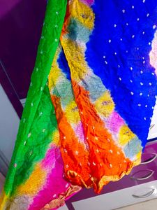 Stylish Bandhani Stole