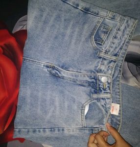 Urbanic Straight Ripped Jeans