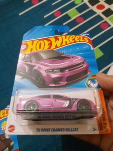 hot wheels  20 dodge challenger srt