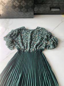 Floral Green Pleated Dress