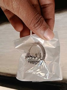 Allure Graceful Women Necklaces &amp; Chains