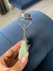 High Quality Eyelash Curler In Color Mint Green