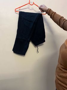 Checked Knit Pullover Sweater and black pant💕