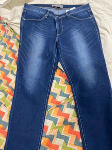 Levi's Dark Wash Jeans