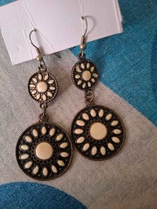 Beautiful Earnings For Girls