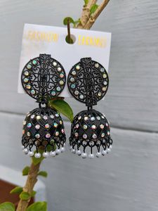 Black Jhumka