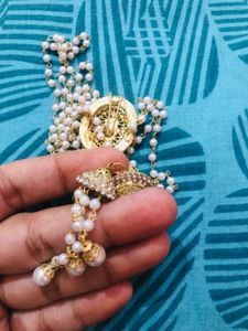 Matha Patti headpiece-Golden &amp;pearl