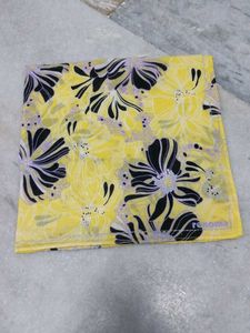 Renoma Floral handkerchief