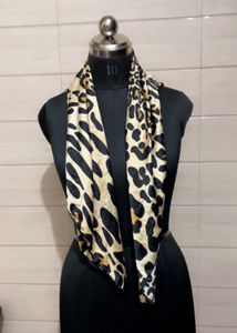 Made in turkey 🇹🇷 scarf animal print
